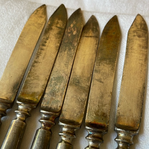 Set of 6 antique silver plate fruit or butter knives - Picture 3 of 6